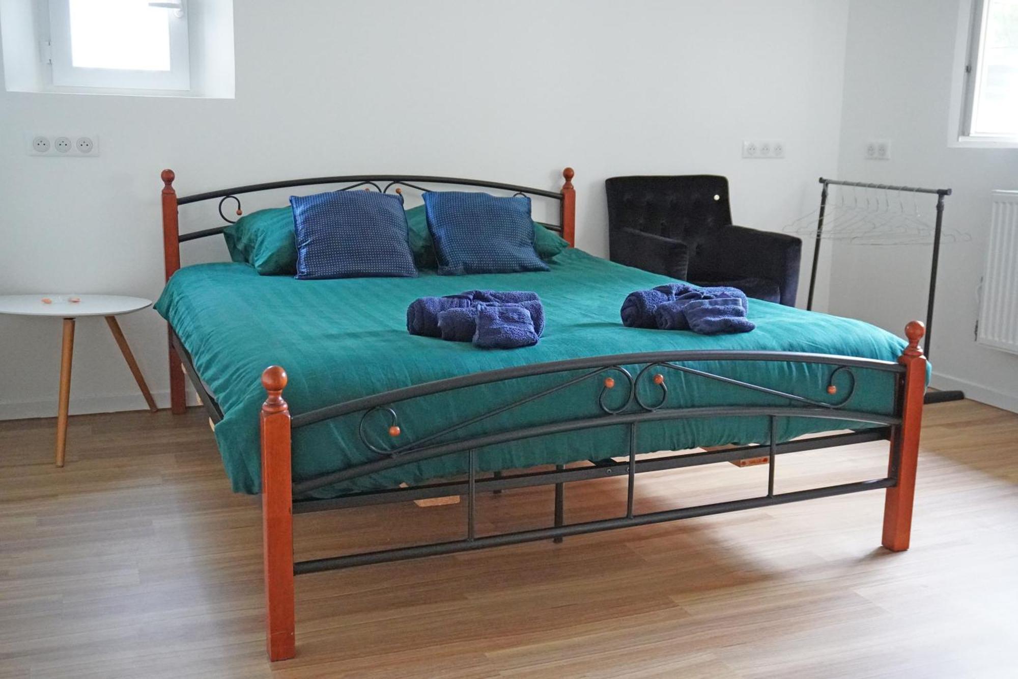 Appartement Entier 2 Chambres Chez Zarius 아티스 몽스 외부 사진